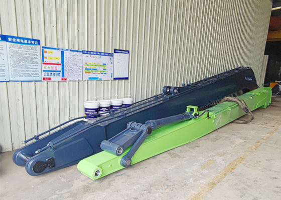 Excavadora de gran alcance con brazo largo