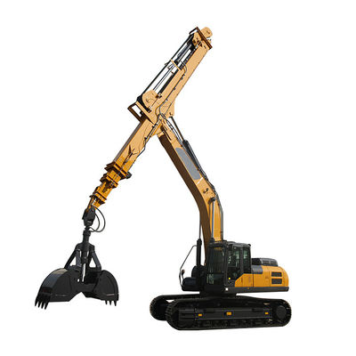 Excavadora telescópica con un cubo para gatos Hitachi