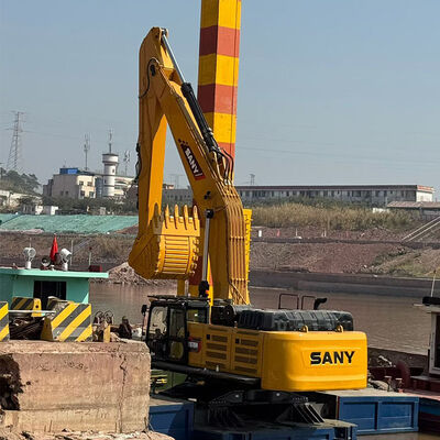 Excavadora de brazo largo diseñada para un alcance más largo y una durabilidad superior